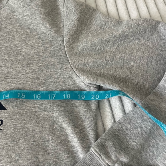 Quiksilver Hoodie Men’s Small Grey With Navy Logo Drawstrings - Picture 9 of 16